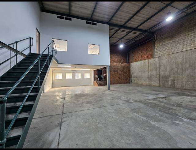 477M² WAREHOUSE TO LET IN LINBRO PARK